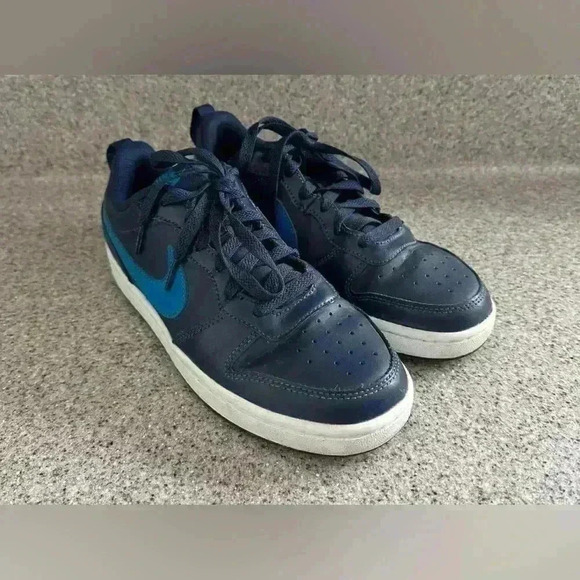 Nike Other - VGUC (just bc worn-only a handful of times), Youth Nike Size 5.5Y